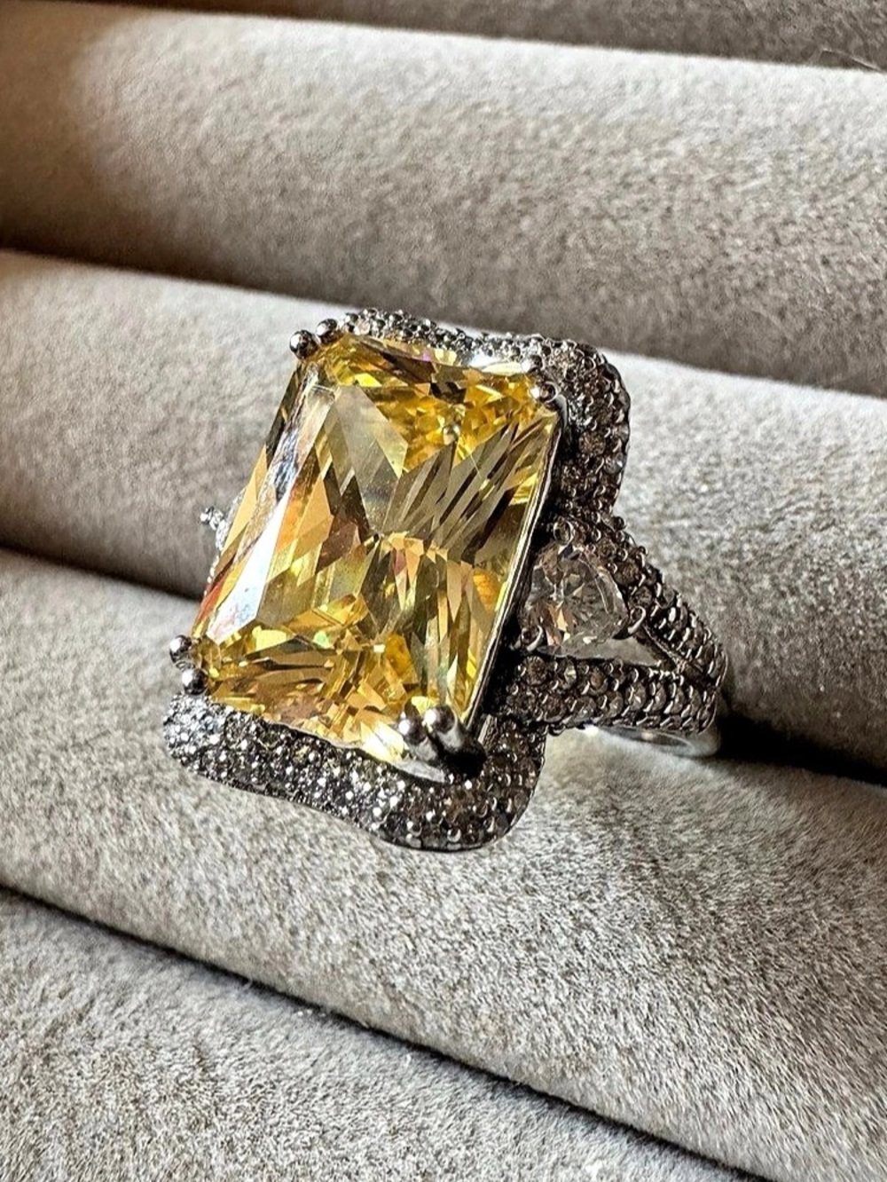ET 925 Sterling Silver Huge Canary Yellow Statement Ring Size 10